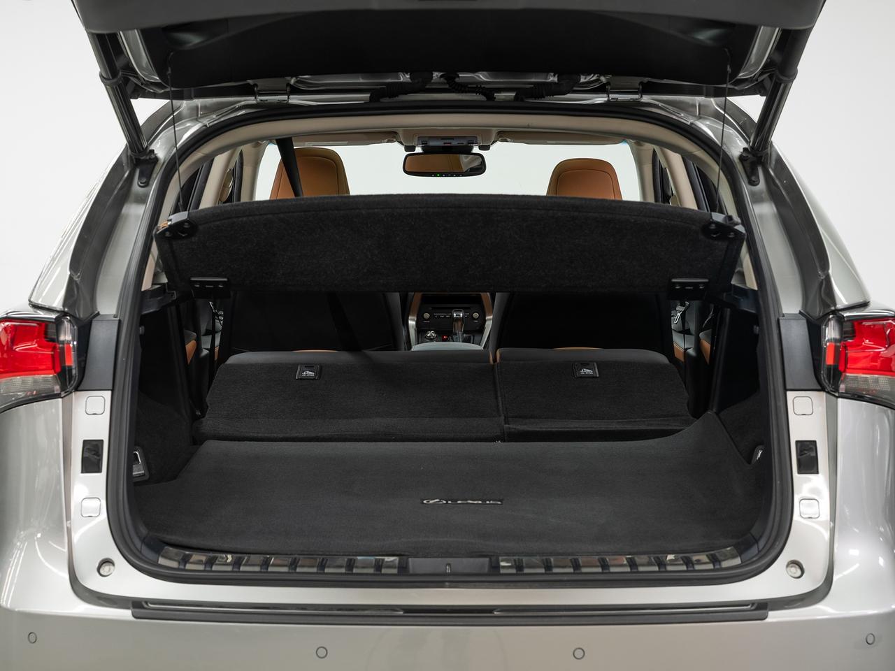 2019 Lexus NX 300 LUXURY AWD | Nav | Leather | Sunroof | CarPlay