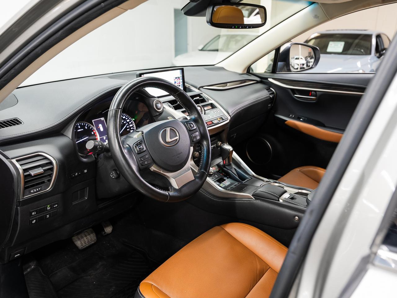 2019 Lexus NX 300 LUXURY AWD | Nav | Leather | Sunroof | CarPlay