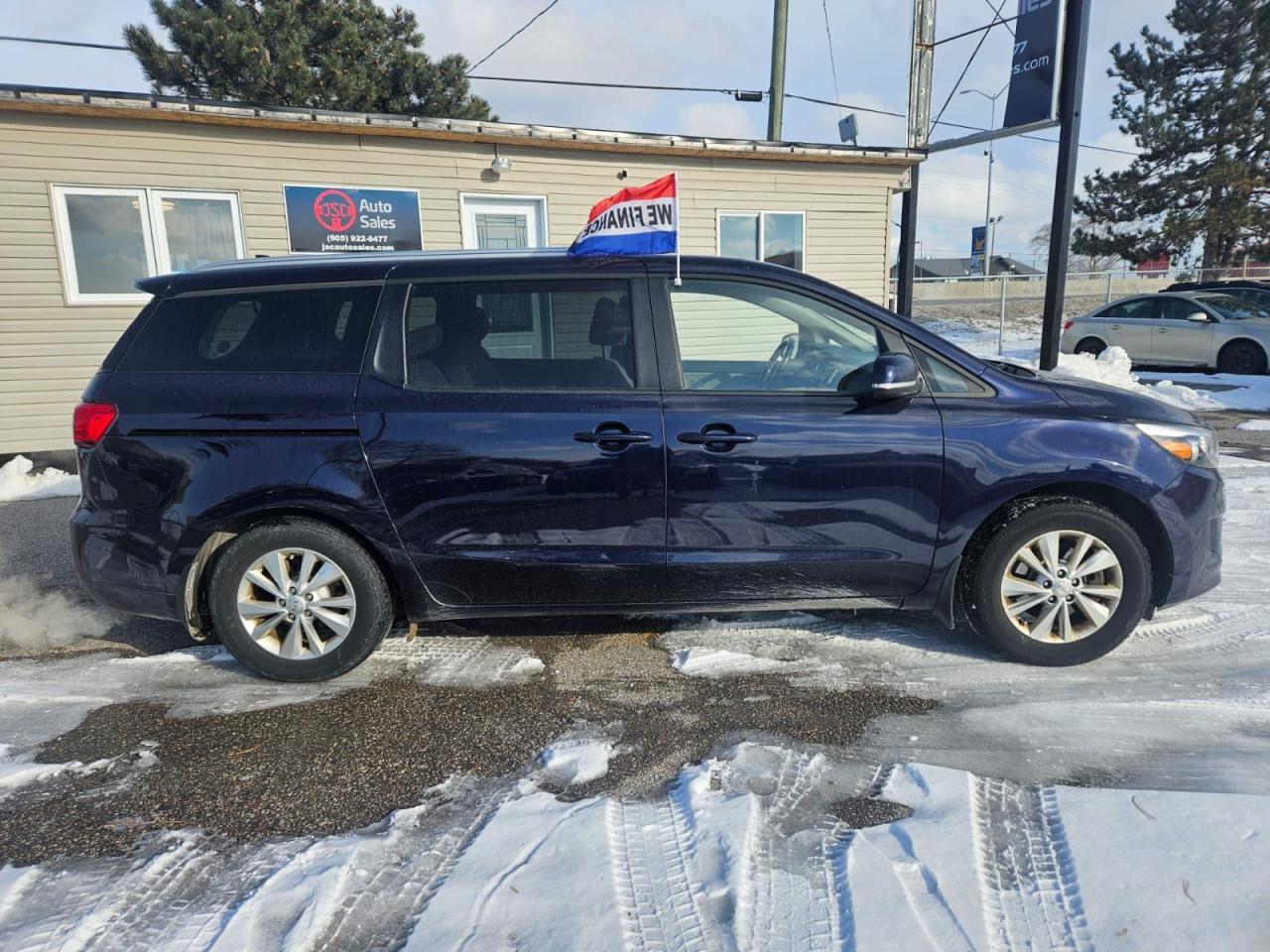 2018 Kia Sedona LX Photo