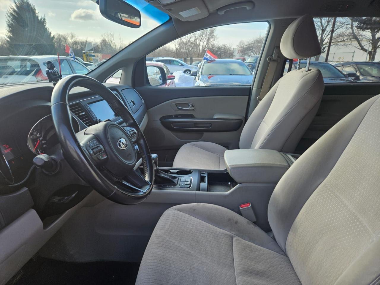 2018 Kia Sedona LX Photo