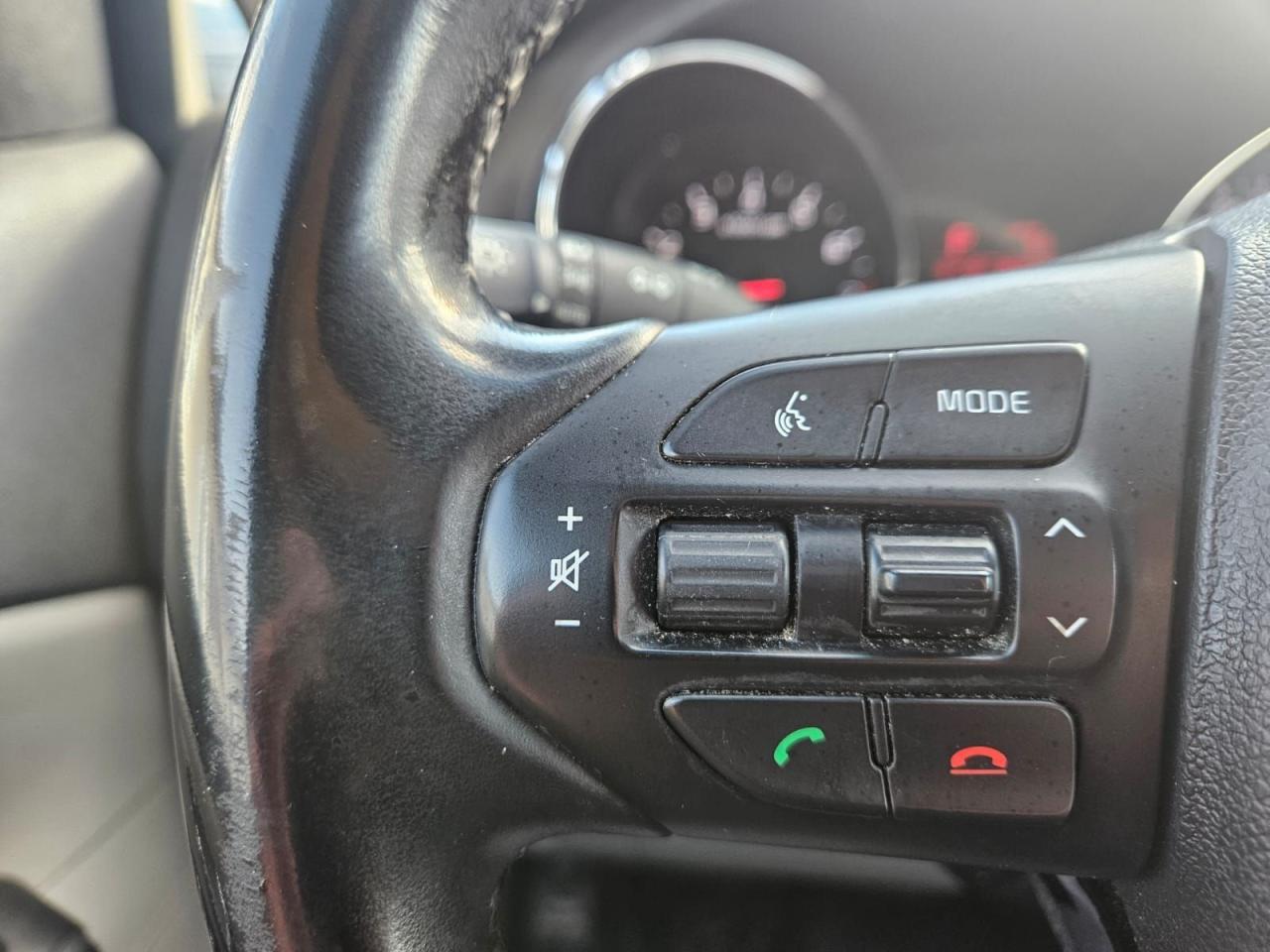 2018 Kia Sedona LX Photo