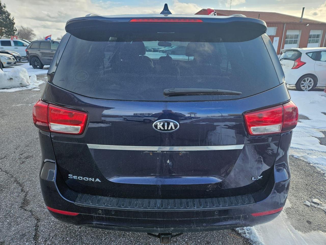 2018 Kia Sedona LX Photo