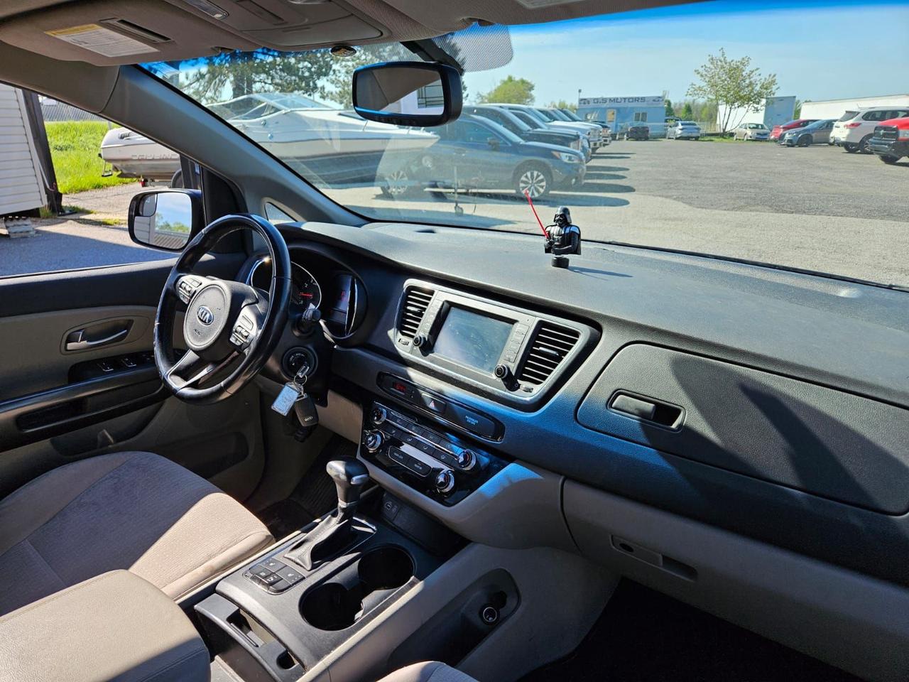 2018 Kia Sedona LX Photo