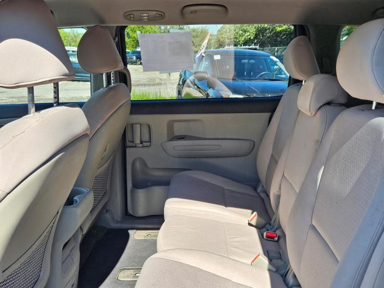 2018 Kia Sedona LX Photo