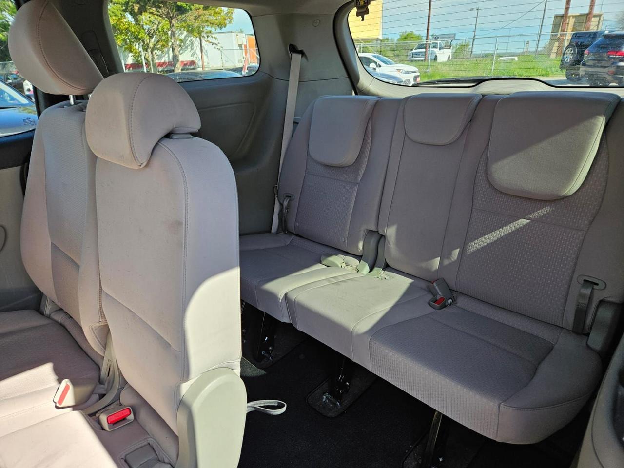 2018 Kia Sedona LX Photo
