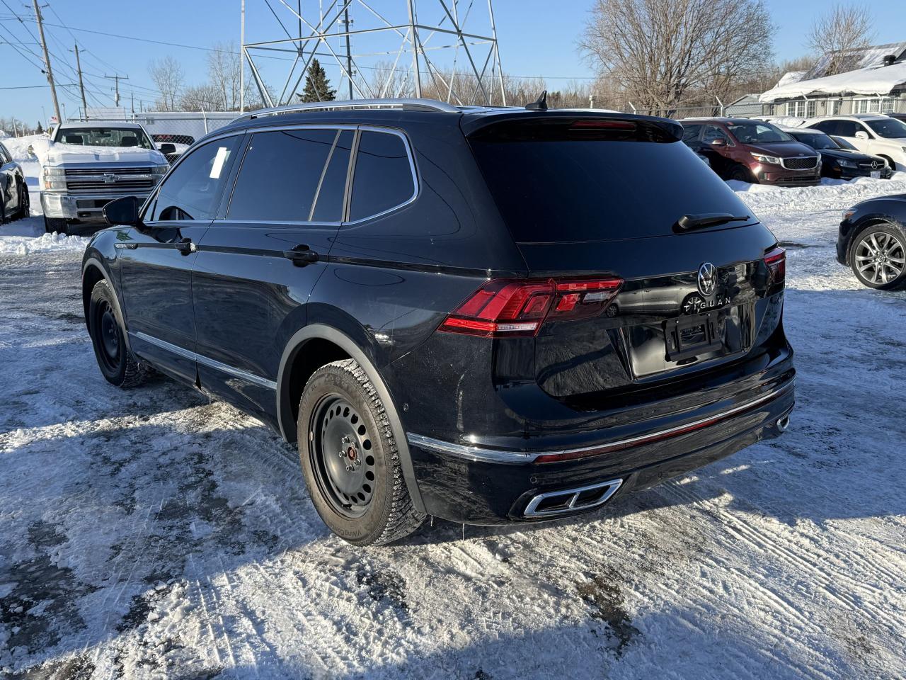 2024 Volkswagen Tiguan Highline R-line Photo2