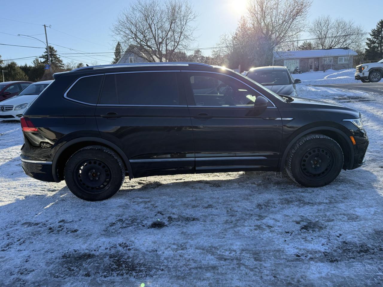 2024 Volkswagen Tiguan Highline R-line Photo