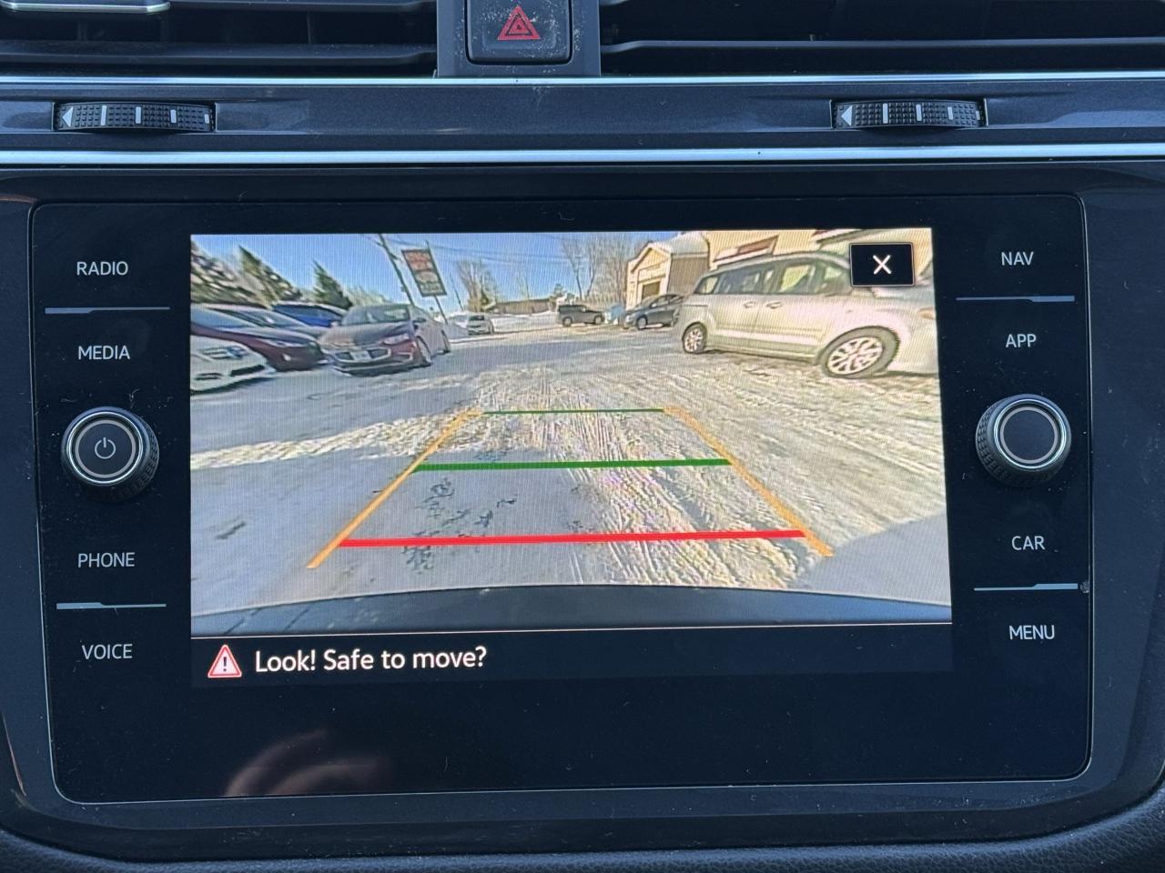 2024 Volkswagen Tiguan Highline R-line Photo