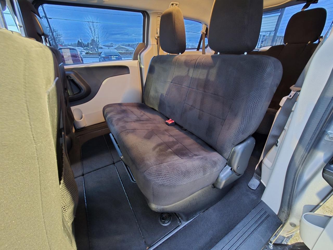 2013 Dodge Grand Caravan SE - Photo #9