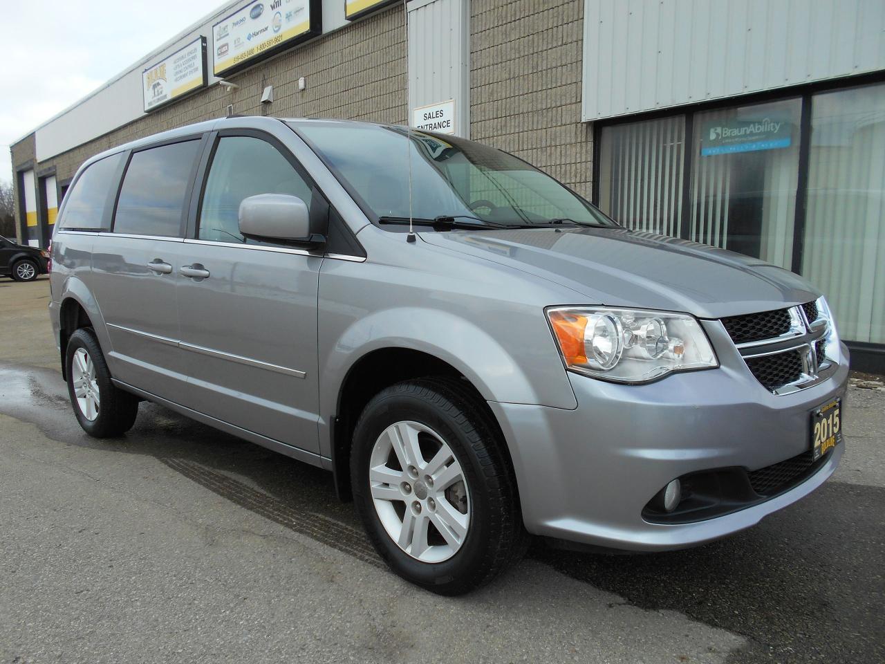 2015 Dodge Grand Caravan Crew Plus-Wheelchair Accessible Rear Entry Photo