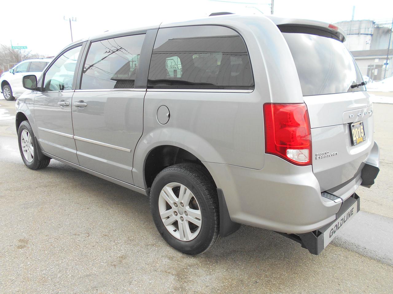2015 Dodge Grand Caravan Crew Plus-Wheelchair Accessible Rear Entry Photo