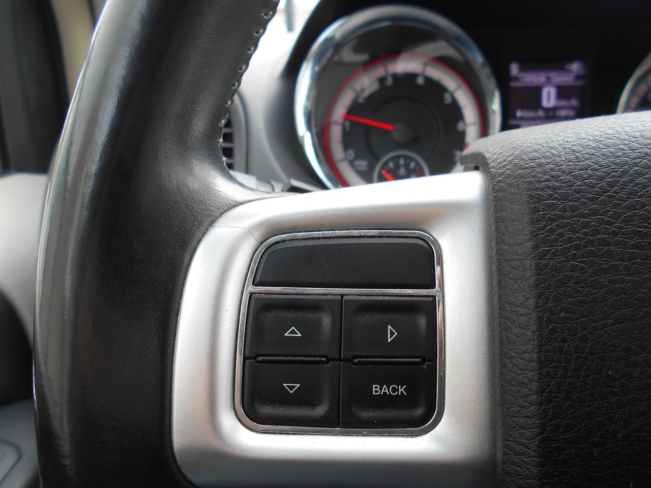 2015 Dodge Grand Caravan Crew Plus-Wheelchair Accessible Rear Entry Photo