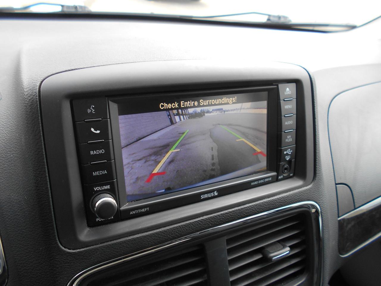 2015 Dodge Grand Caravan Crew Plus-Wheelchair Accessible Rear Entry Photo