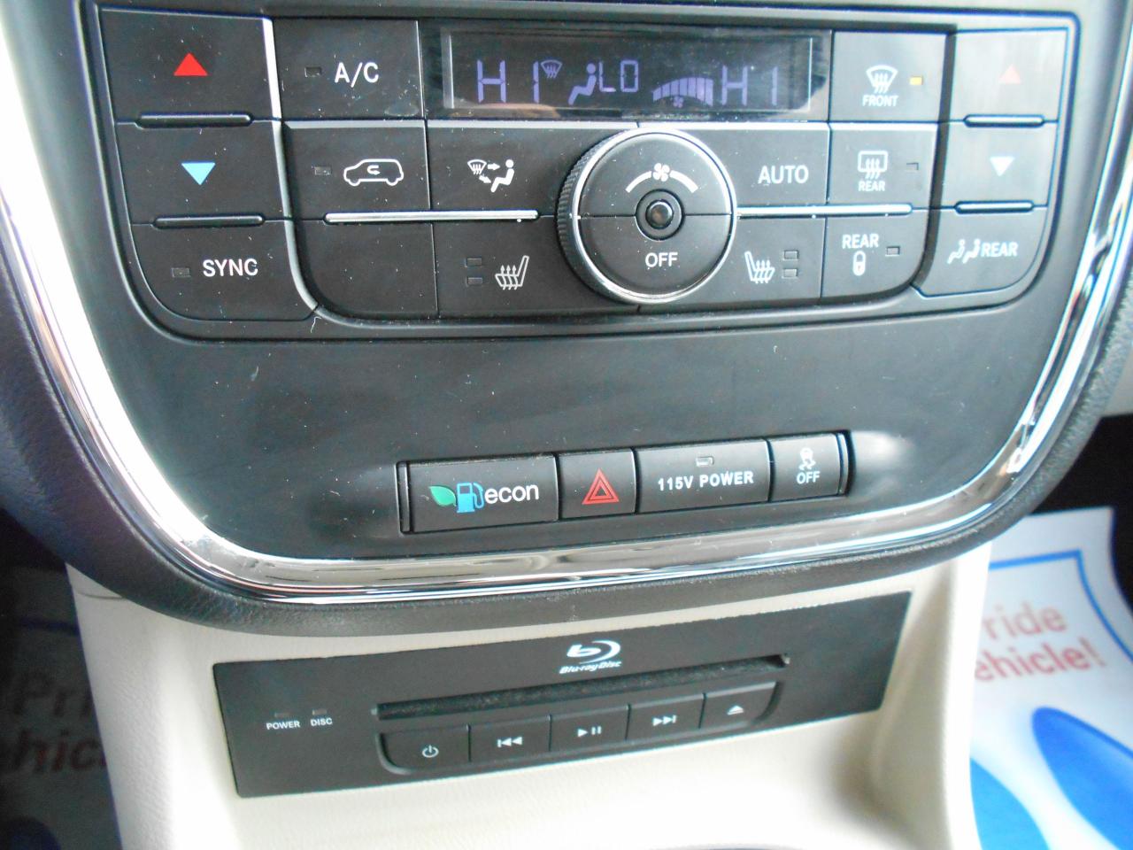 2015 Dodge Grand Caravan Crew Plus-Wheelchair Accessible Rear Entry Photo