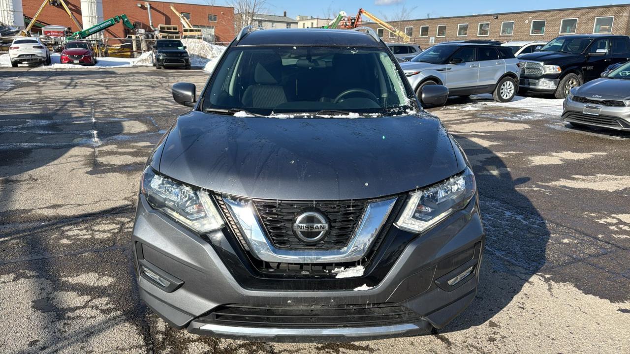 2018 Nissan Rogue SV MODEL, AWD Photo