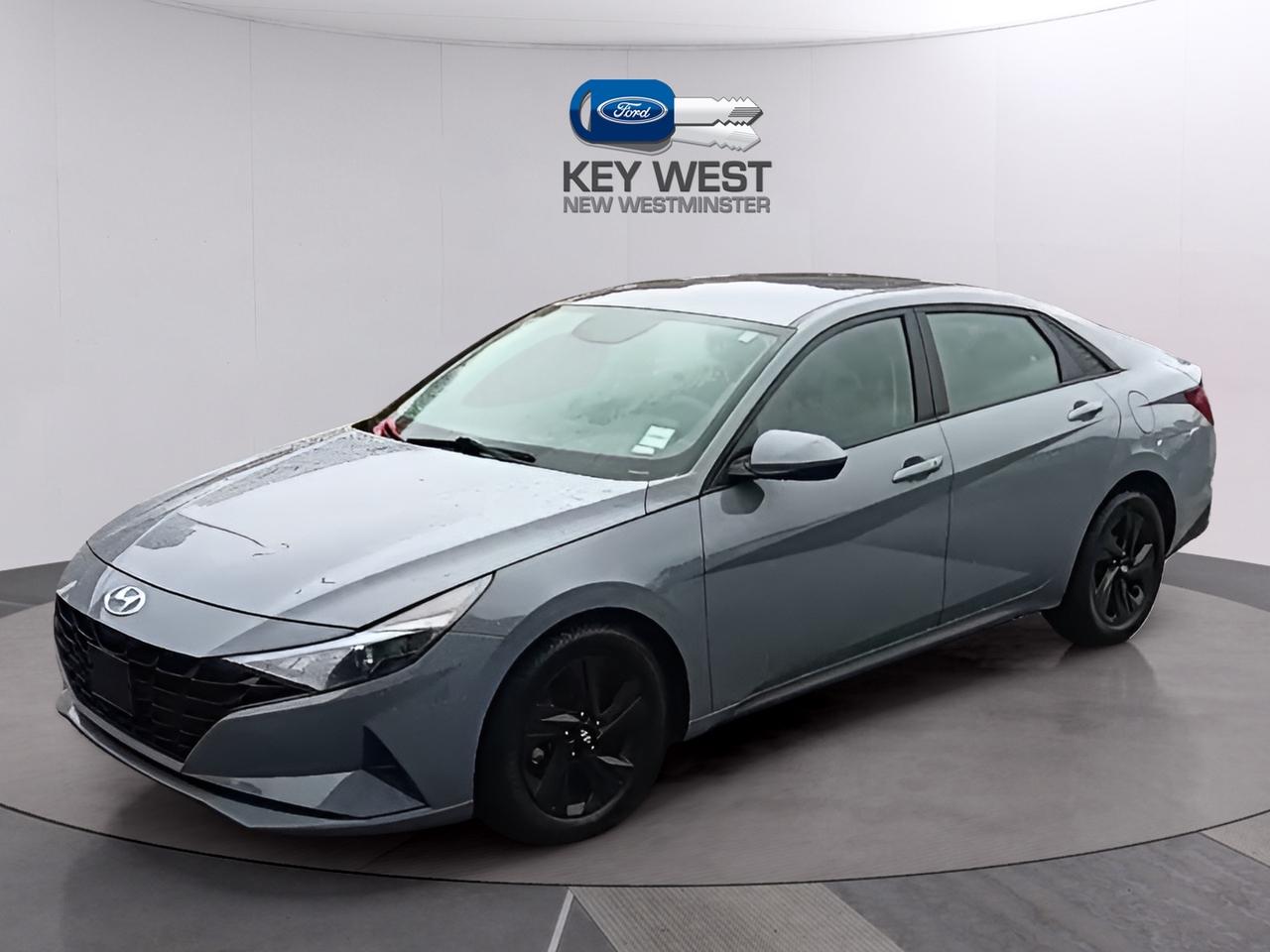 2022 Hyundai Elantra  Photo0