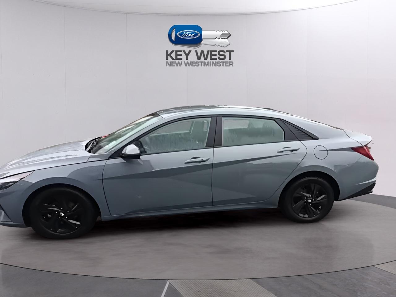 2022 Hyundai Elantra Hybrid  Photo1