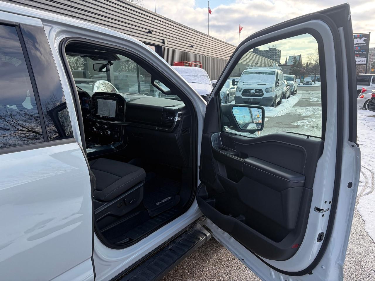 2023 Ford F-150 XLT SPORT Photo