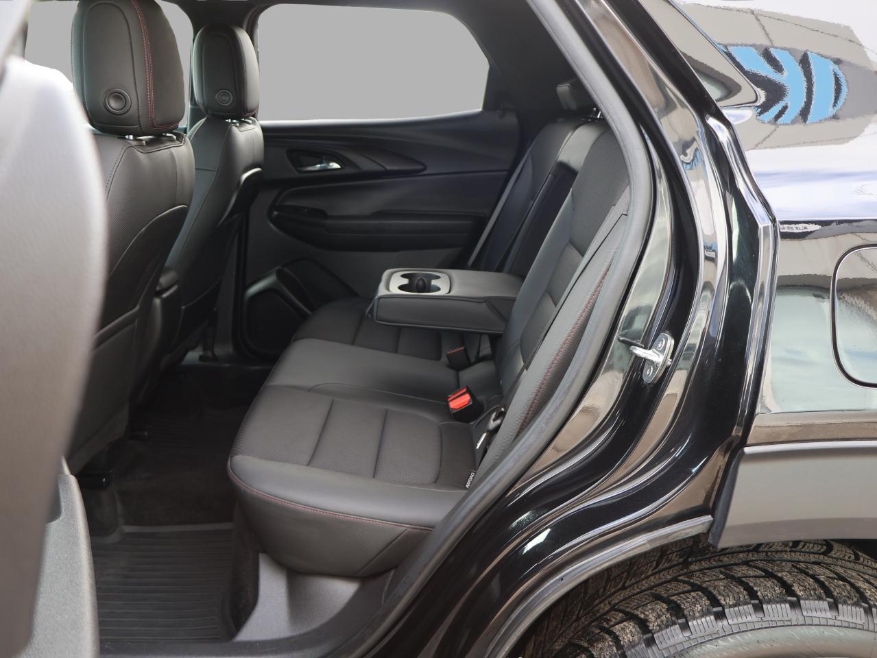 2023 Chevrolet TrailBlazer RS AWD *ACCIDENT FREE* CAMERA BLUETOOTH HEATED SEATS CRUISE ALLOYS Photo