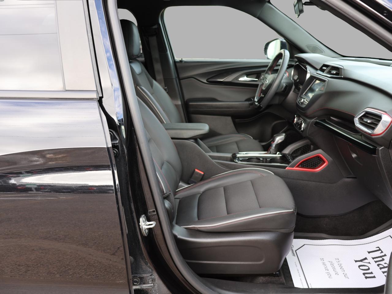 2023 Chevrolet TrailBlazer RS AWD *ACCIDENT FREE* CAMERA BLUETOOTH HEATED SEATS CRUISE ALLOYS Photo