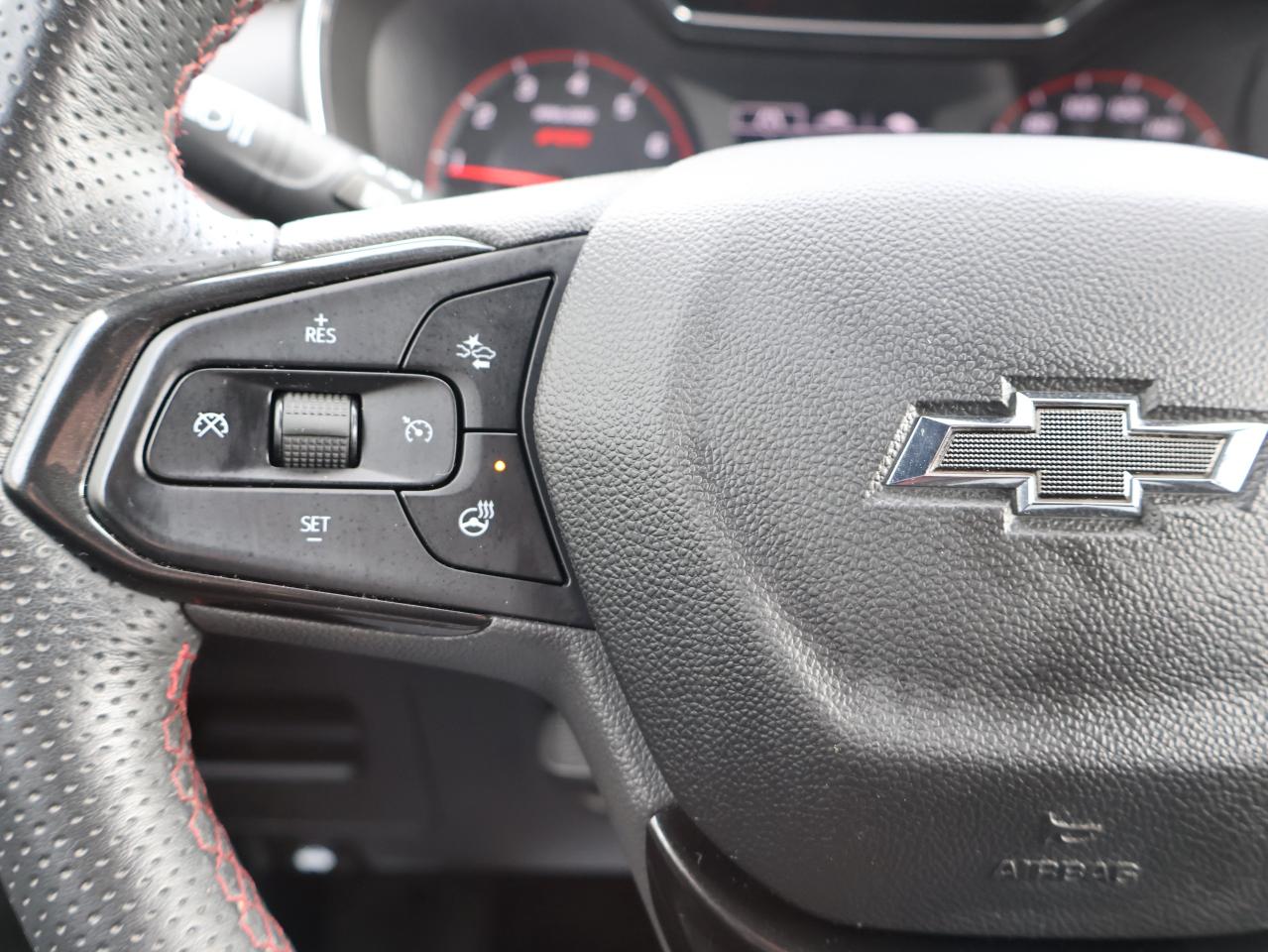 2023 Chevrolet TrailBlazer RS AWD *ACCIDENT FREE* CAMERA BLUETOOTH HEATED SEATS CRUISE ALLOYS Photo