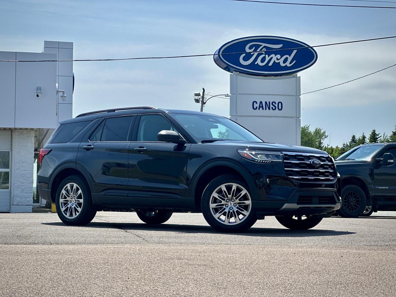 2026 Ford Explorer Active w/200A Pkg 4WD Photo0