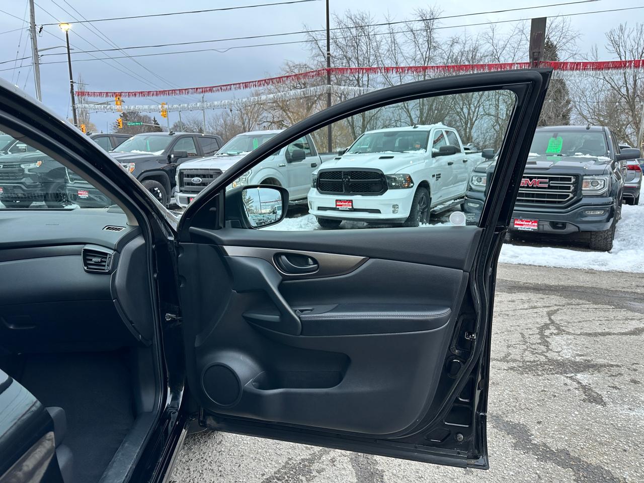 2020 Nissan Qashqai S AWD HTD-Cloth AndroidAuto RemStart BackupCam XM Photo