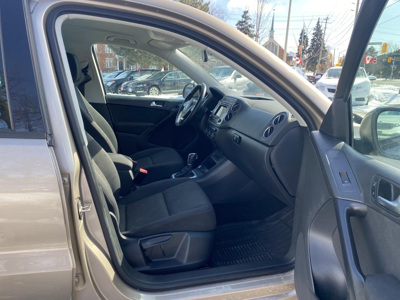 2016 Volkswagen Tiguan NO Accidents/Automatic/AWD/Bckup Camera/Bluetooth Photo