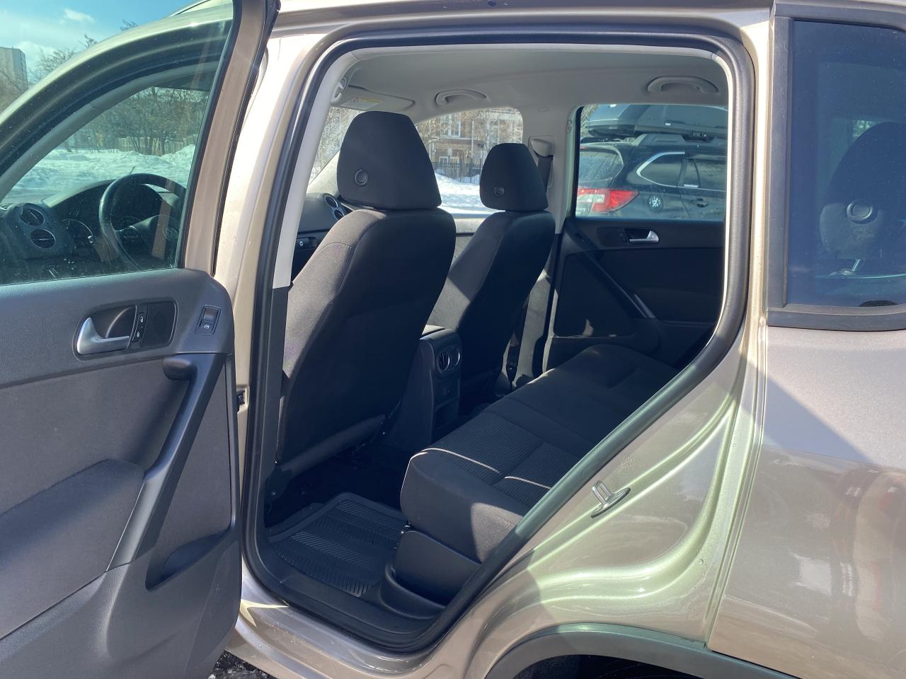 2016 Volkswagen Tiguan NO Accidents/Automatic/AWD/Bckup Camera/Bluetooth Photo