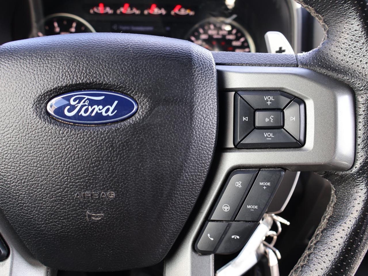 2017 Ford F-150 RAPTOR CREW 4WD CERTIFIED *1 OWNER*ACCIDENT FREE*FORD MAINTAIN* CAMERA NAV BLUETOOTH LEATHER HEATED SEATS CRUISE ALLOYS Photo