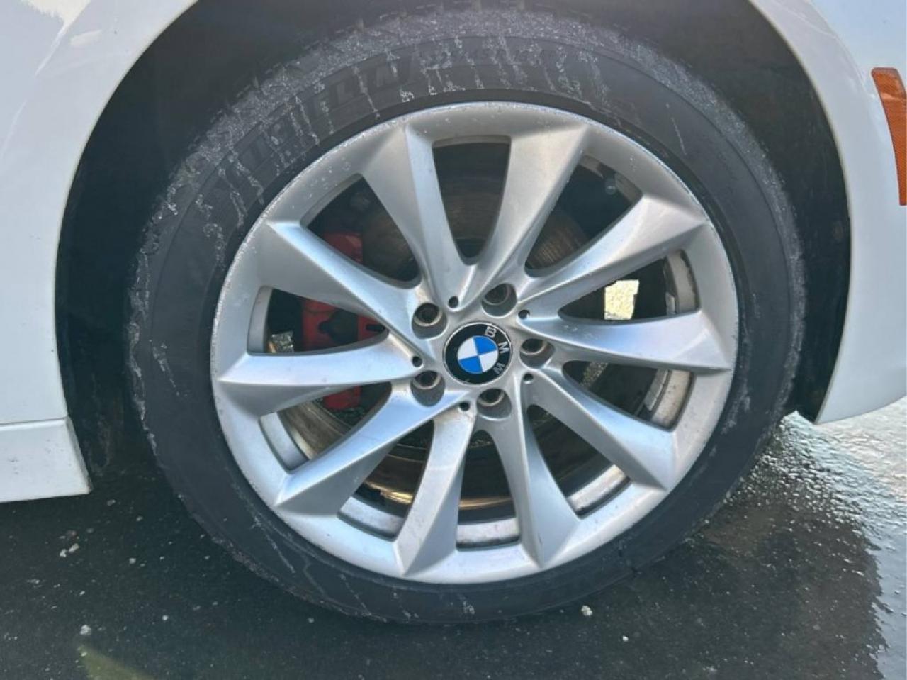 2017 BMW 3 Series * AWD * 330I XDRIVE Photo