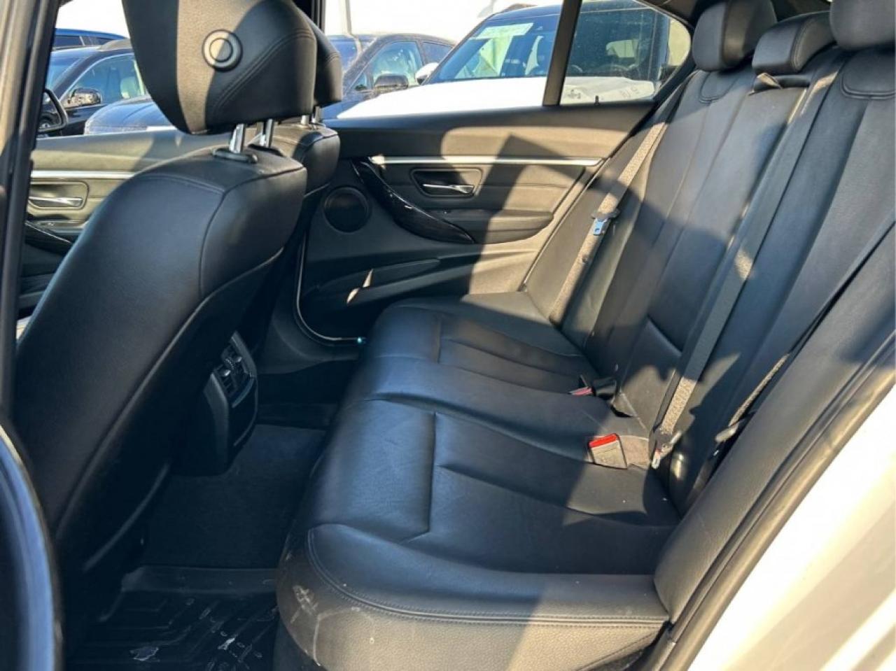 2017 BMW 3 Series * AWD * 330I XDRIVE Photo