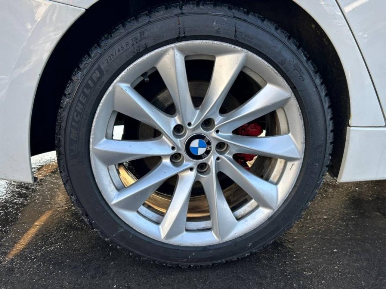 2017 BMW 3 Series * AWD * 330I XDRIVE Photo
