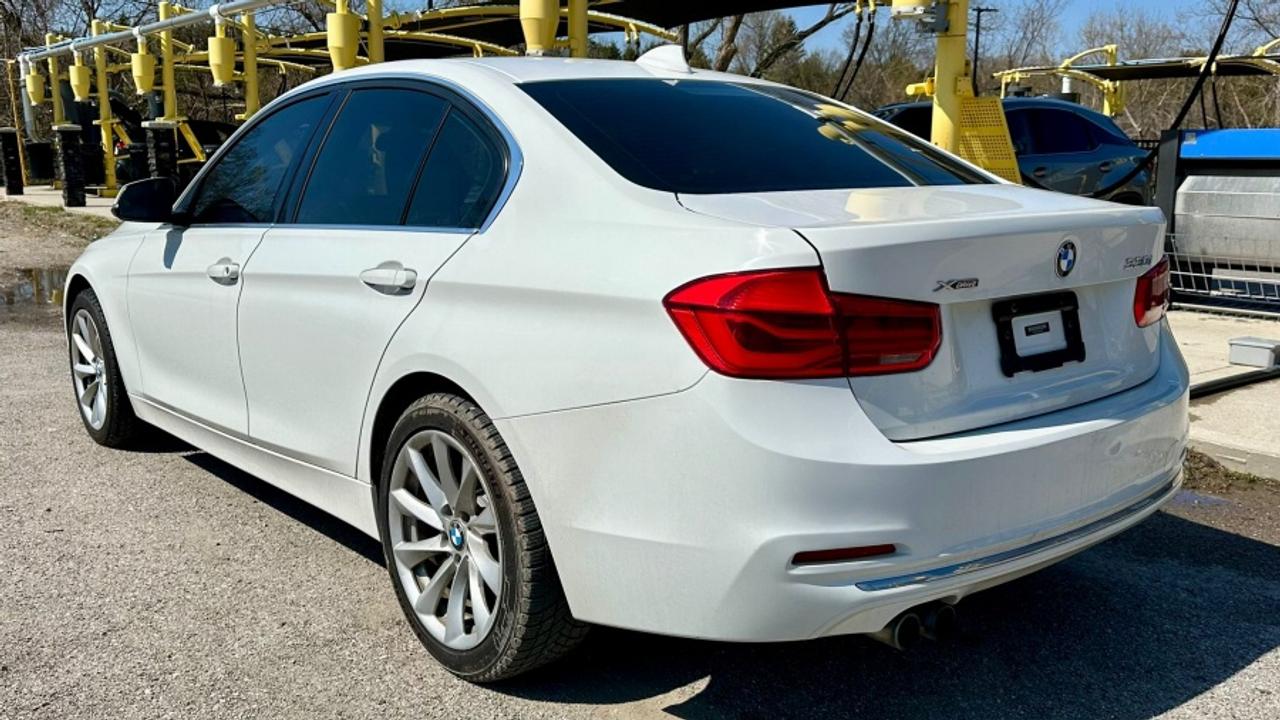 2017 BMW 3 Series * AWD * 330I XDRIVE Photo