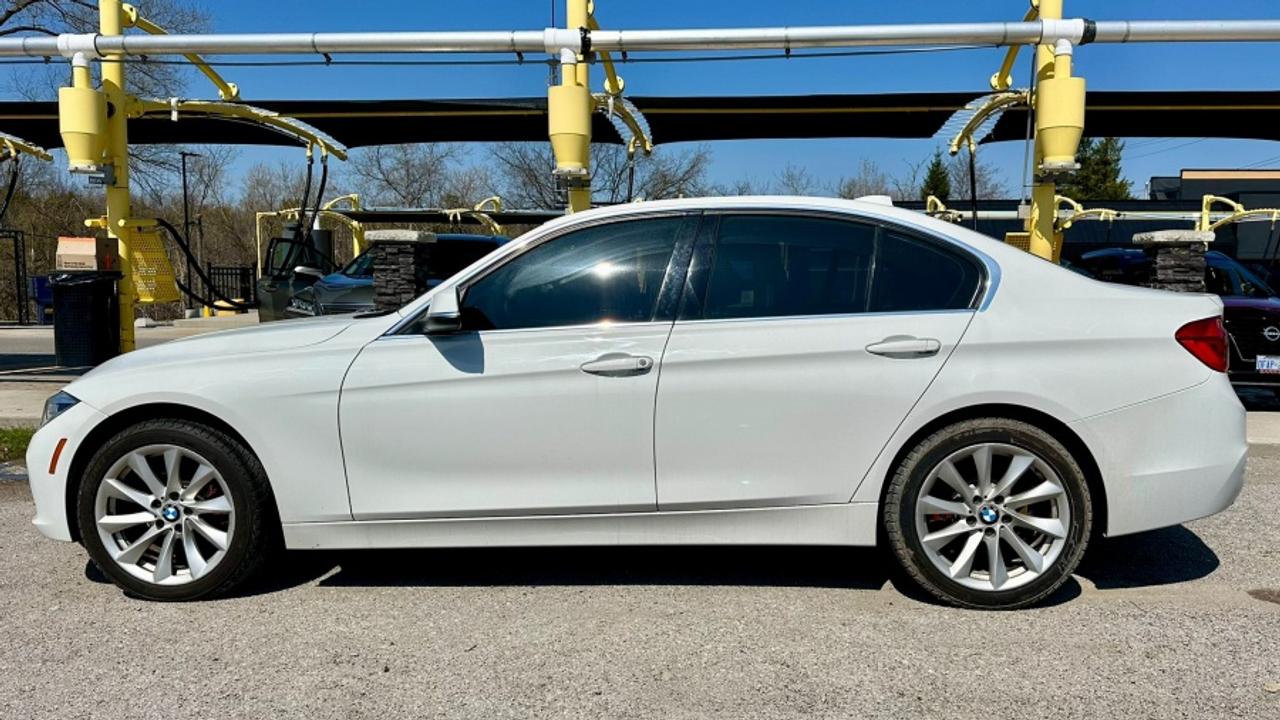 2017 BMW 3 Series * AWD * 330I XDRIVE Photo