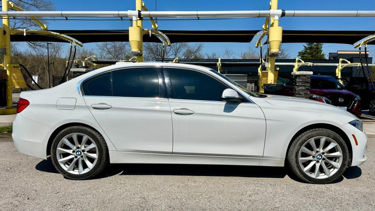 2017 BMW 3 Series * AWD * 330I XDRIVE Photo