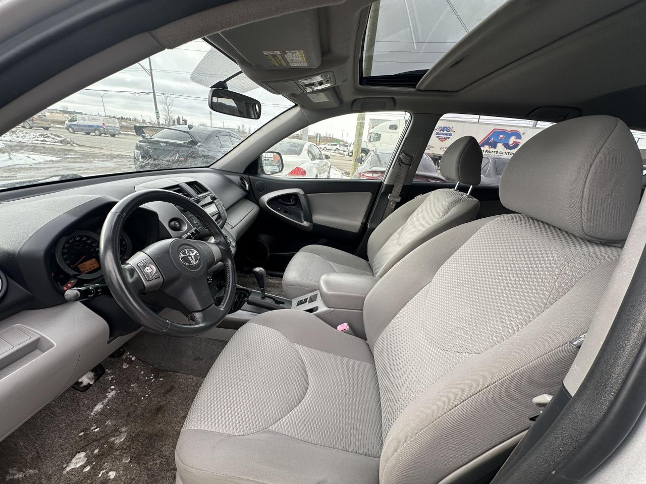 2007 Toyota RAV4 LIMITED, 4 CYL, AUTO, AWD, ONLY 197KMS, AS IS Photo