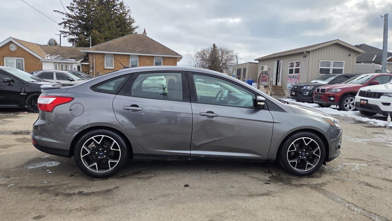 2014 Ford Focus SE Photo