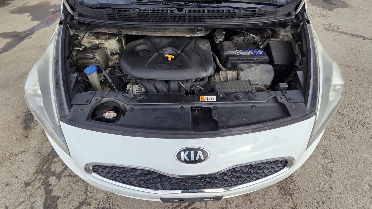 2014 Kia Rondo EX, LEATHER, LOADED, ONLY 157KMS, CERTIFIED Photo