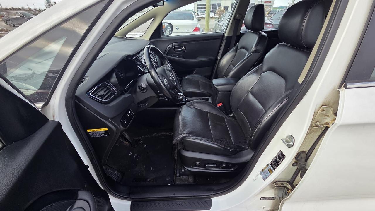 2014 Kia Rondo EX, LEATHER, LOADED, ONLY 157KMS, CERTIFIED Photo