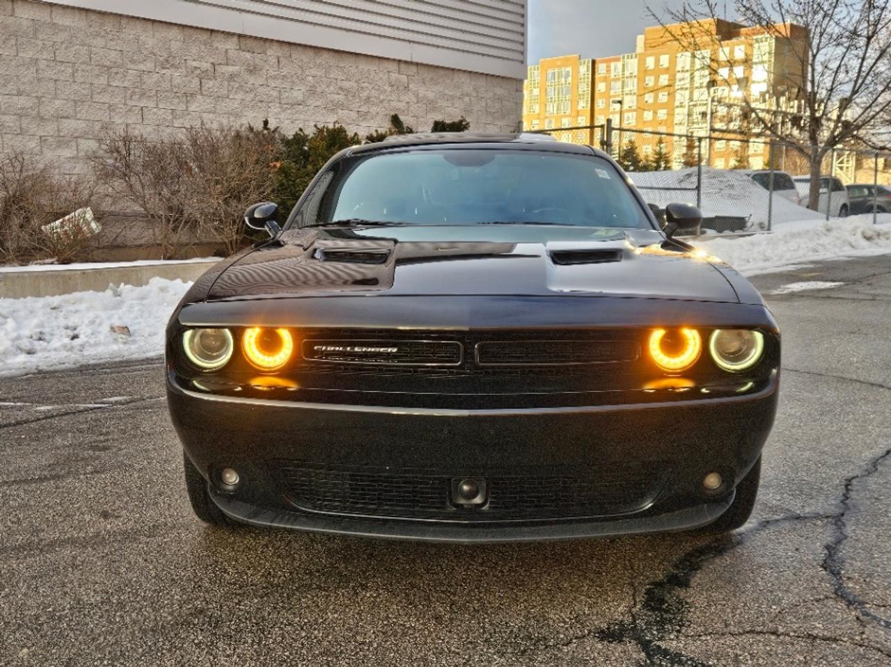 2020 Dodge Challenger SXT PLUS-NAVI-SUNROOF-LEATHER-LOADED-CLEAN CARFAX Photo