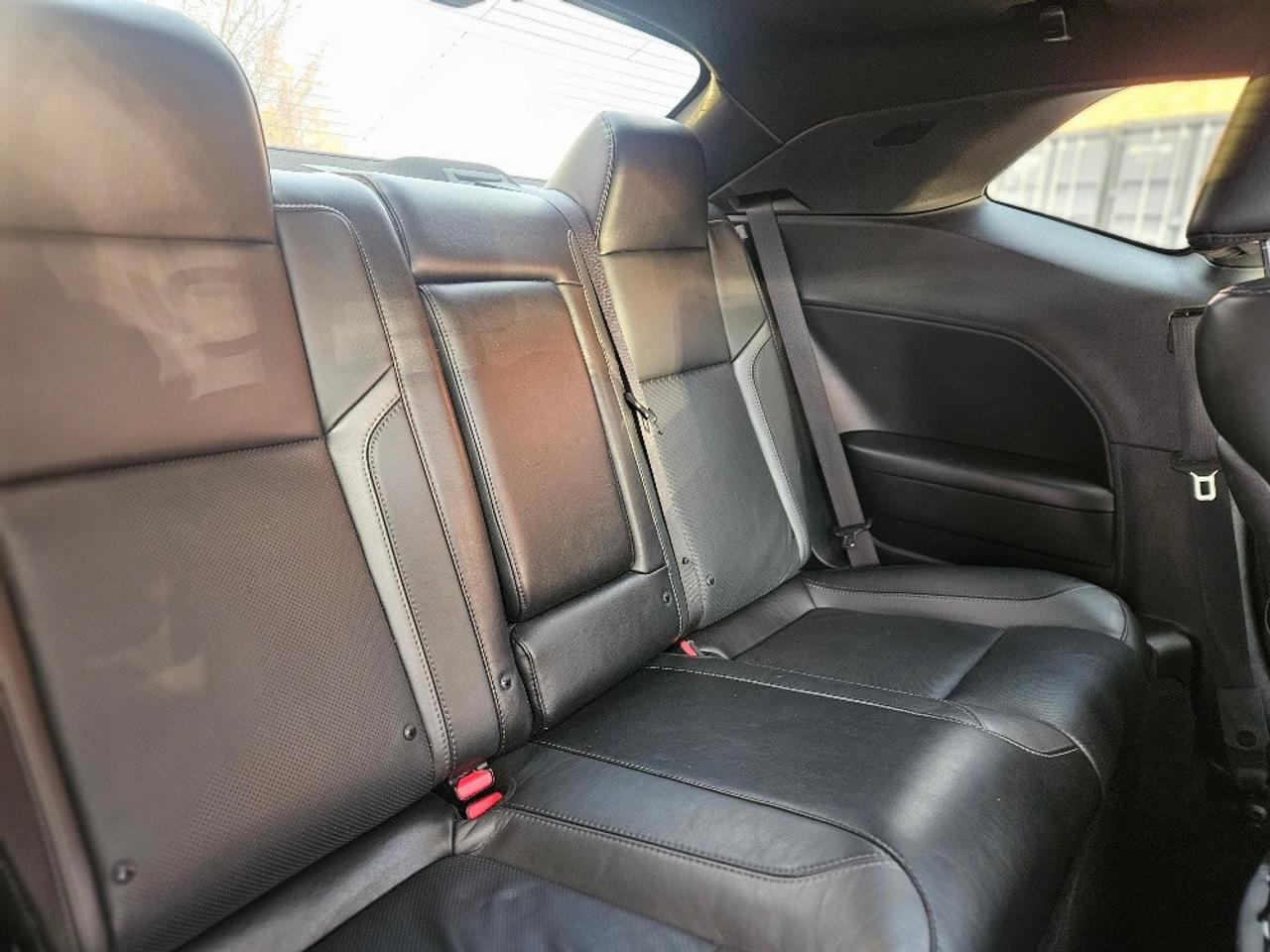 2020 Dodge Challenger SXT PLUS-NAVI-SUNROOF-LEATHER-LOADED-CLEAN CARFAX Photo