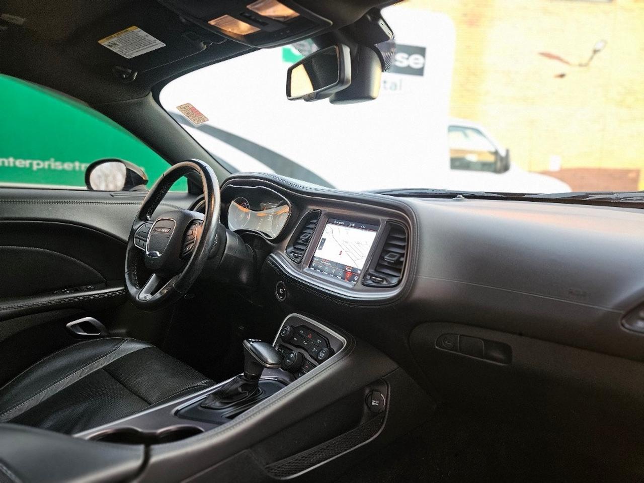 2020 Dodge Challenger SXT PLUS-NAVI-SUNROOF-LEATHER-LOADED-CLEAN CARFAX Photo