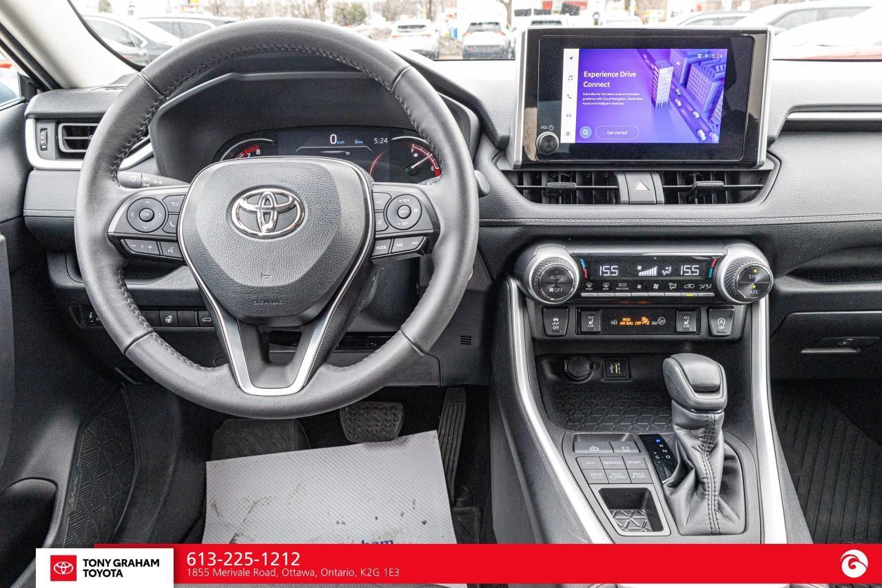 2024 Toyota RAV4 XLE Photo