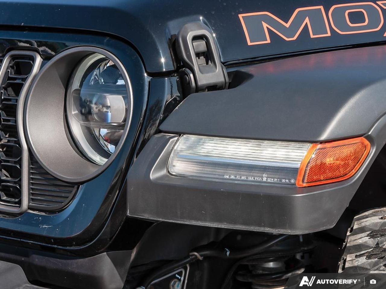 2024 Jeep Gladiator Mojave 35IN TIRES | ALPINE PREMIUM AUDIO | NAV | SAFETY G Photo
