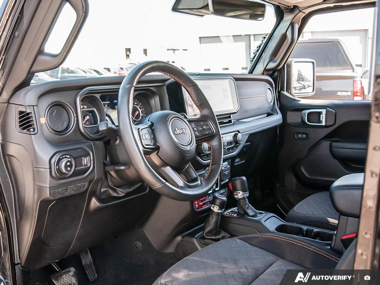 2024 Jeep Gladiator Mojave 35IN TIRES | ALPINE PREMIUM AUDIO | NAV | SAFETY G Photo