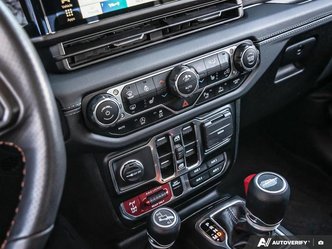 2024 Jeep Gladiator Mojave 35IN TIRES | ALPINE PREMIUM AUDIO | NAV | SAFETY G Photo