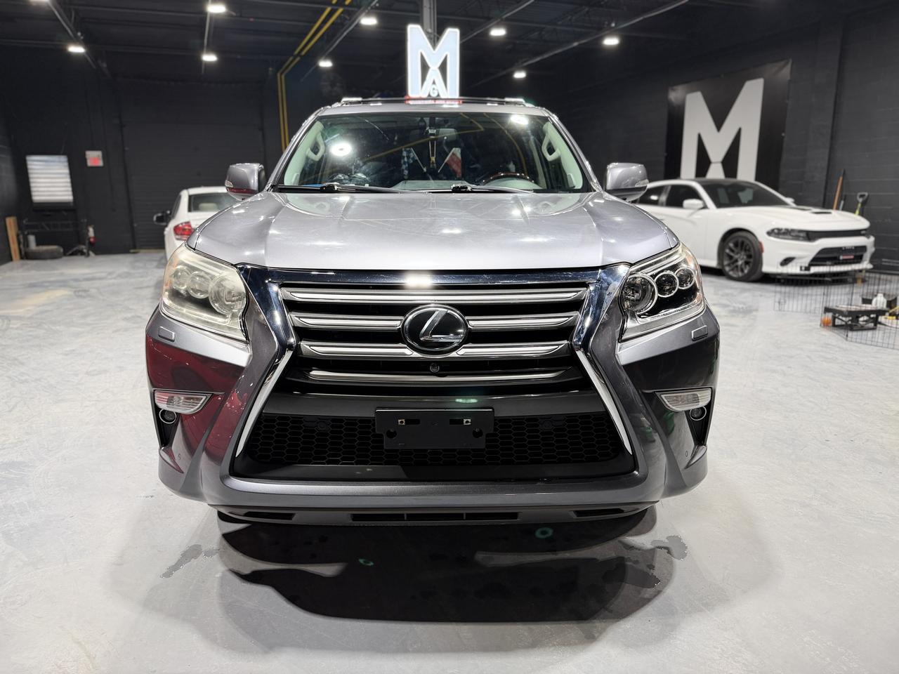 2015 Lexus GX 460 4WD 4dr Premium Photo