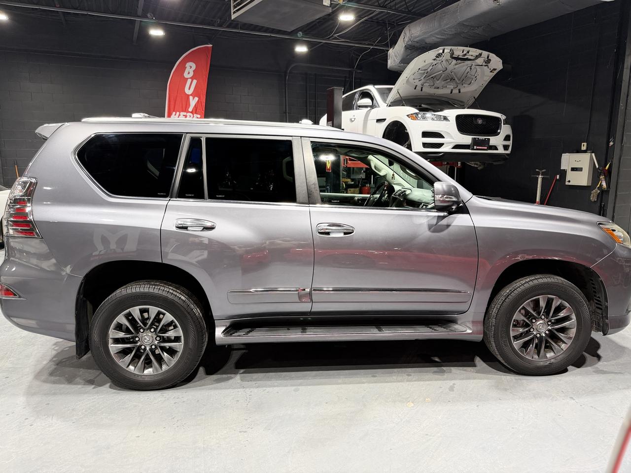 2015 Lexus GX 460 4WD 4dr Premium Photo