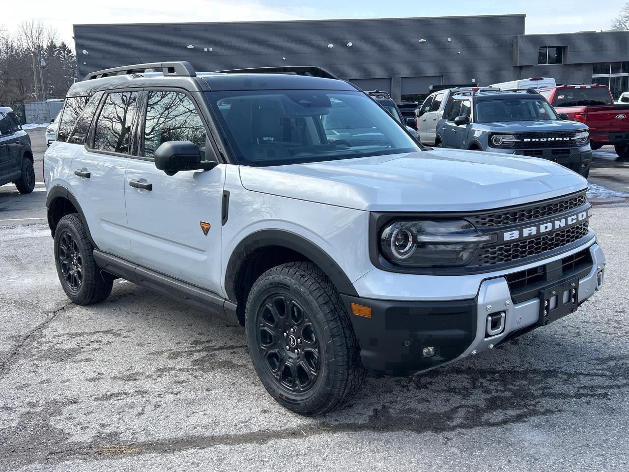 2026 Ford Bronco Sport BADLANDS 4x4 400A Photo2